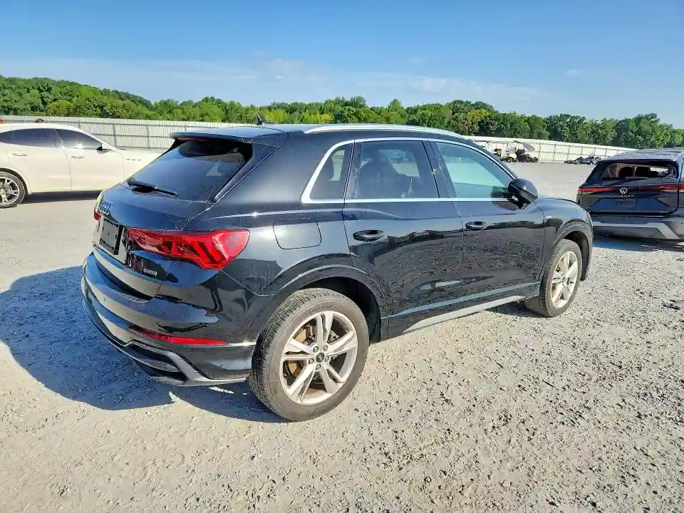 WA1EECF32N1146082 2022 AUDI Q3-2