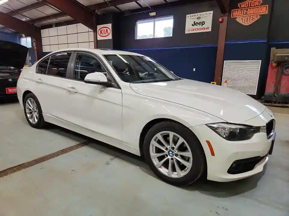 WBA8E5G55GNT93037 2016 BMW 3 SERIES-3
