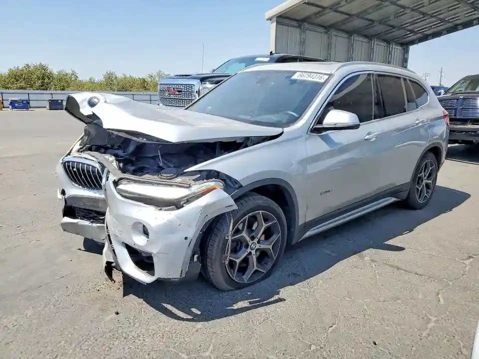 WBXHU7C34H5H34182 2017 BMW X1-0