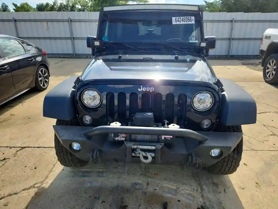 1C4BJWFG7HL597820 2017 JEEP WRANGLER-4