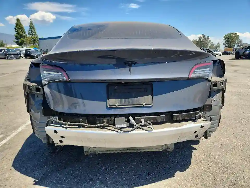 5YJ3E1EA1LF649415 2020 TESLA MODEL 3-5