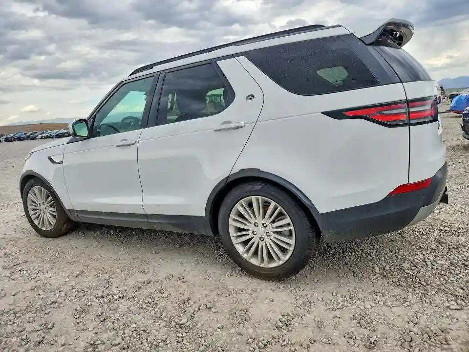 SALRT2RV3JA057421 2018 LAND ROVER DISCOVERY-1