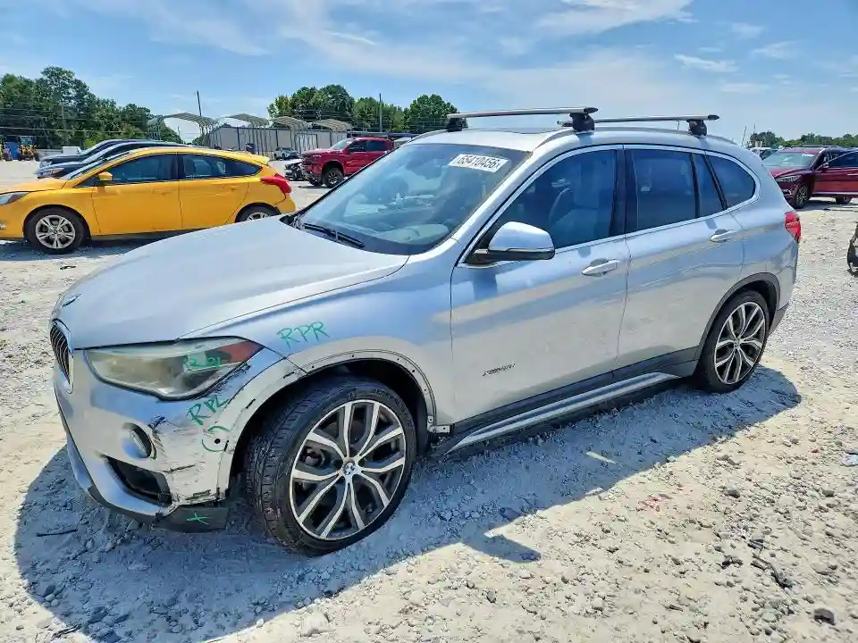 WBXHT3C37H5F71202 2017 BMW X1-0