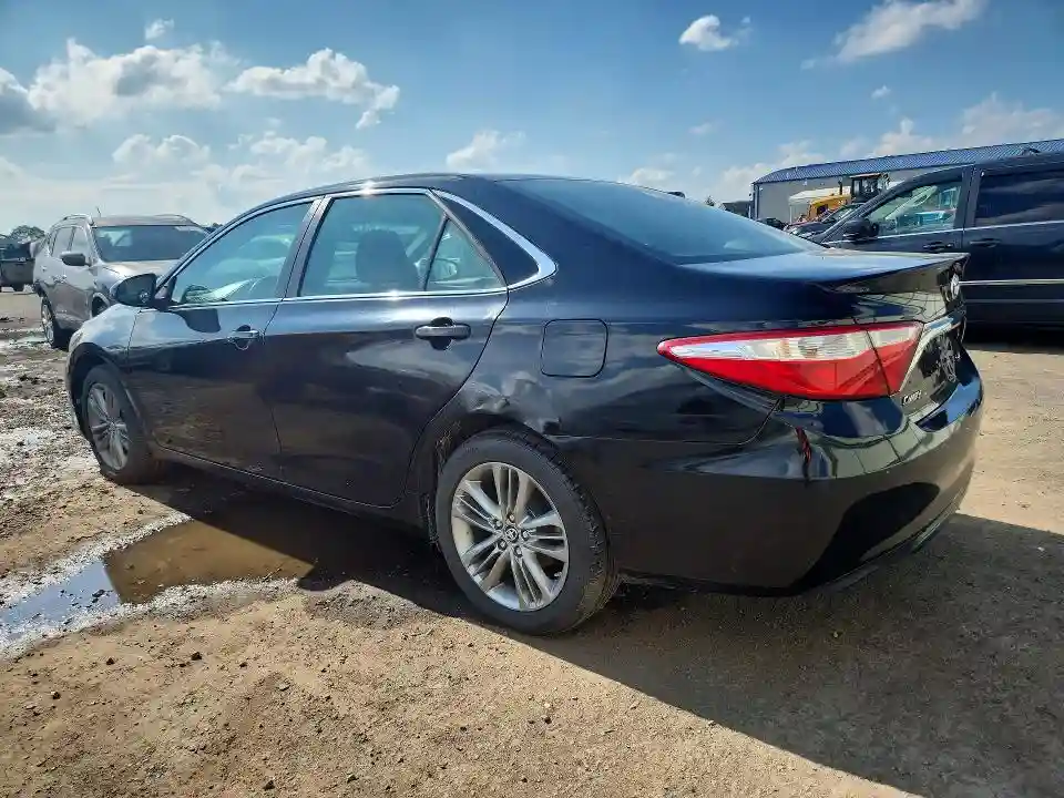 4T1BF1FK7HU713810 2017 TOYOTA CAMRY-1