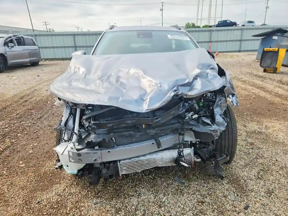 KL77LHEP7TC080536 2026 CHEVROLET TRAX-4