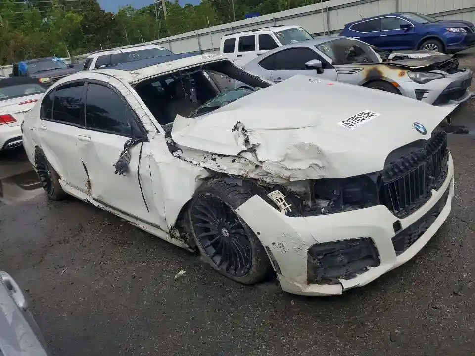 WBA7U2C04NCH44975 2022 BMW 7 SERIES-3