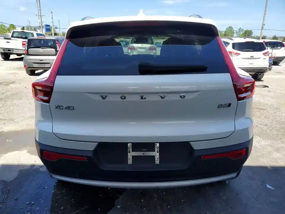 YV4L12UEXS2556624 2025 VOLVO XC40-5