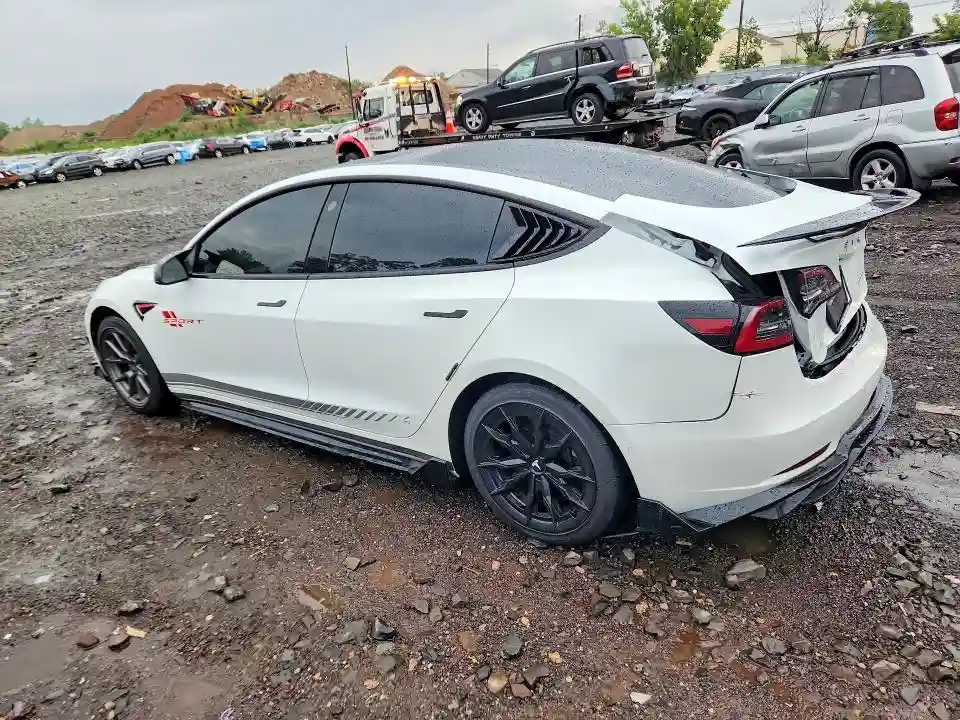 5YJ3E1EB4MF858593 2021 TESLA MODEL 3-1