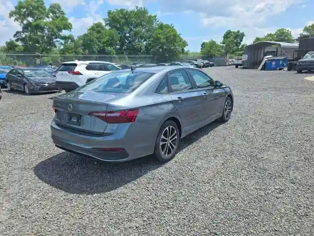 3VWBM7BUXRM034024 2024 VOLKSWAGEN JETTA-3