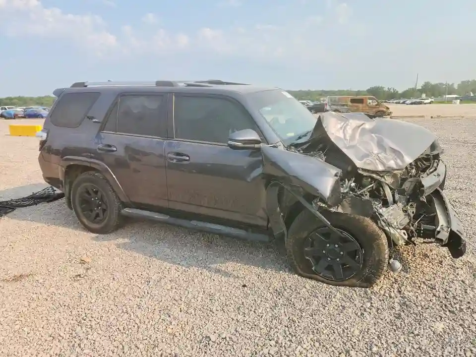 JTEBU5JR5J5545778 2018 TOYOTA 4RUNNER-3