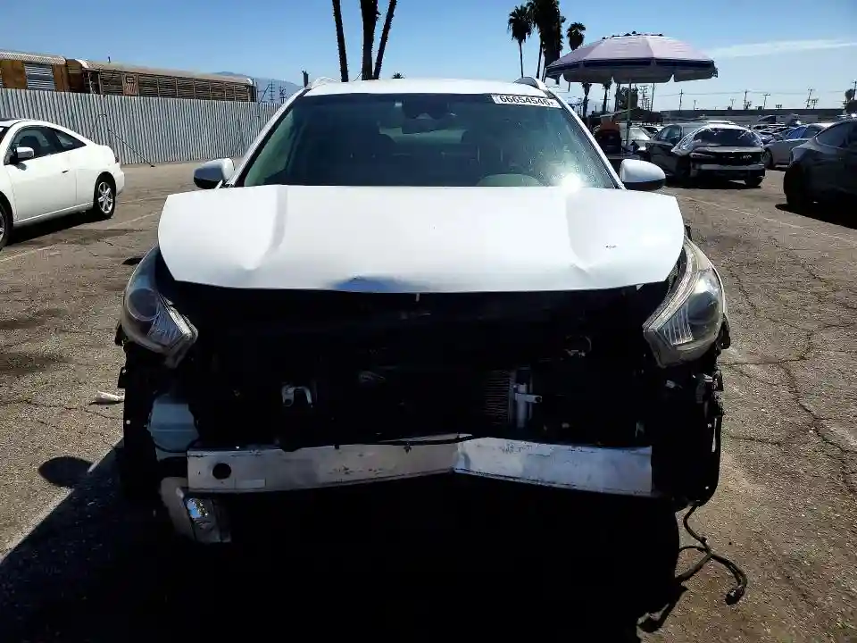 KNDCB3LC4J5133508 2018 KIA NIRO-4