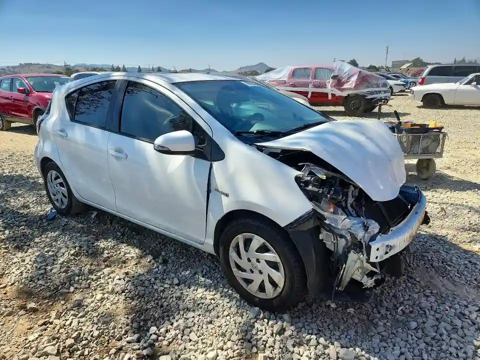 JTDKDTB34F1578014 2015 TOYOTA PRIUS C ON-3