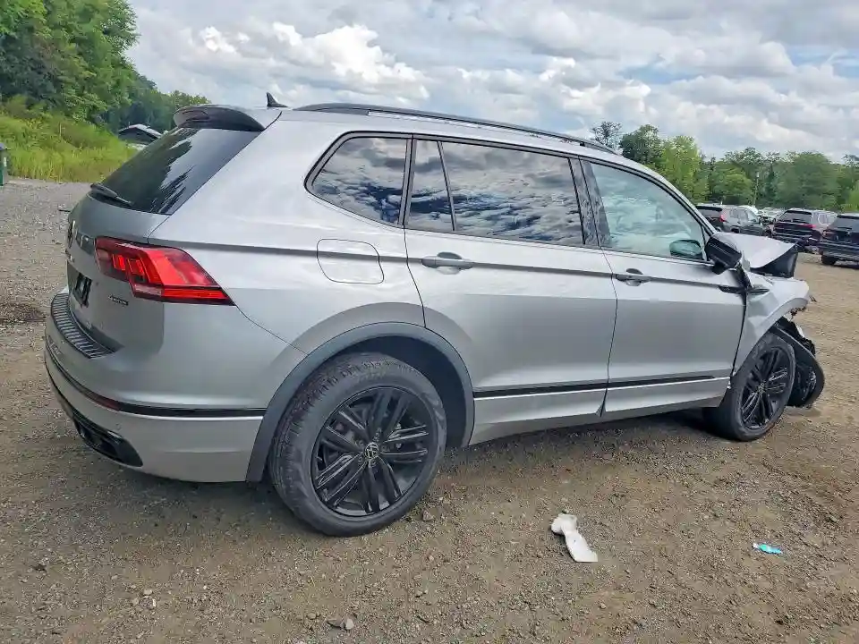 3VV8B7AX2NM146827 2022 VOLKSWAGEN TIGUAN-2
