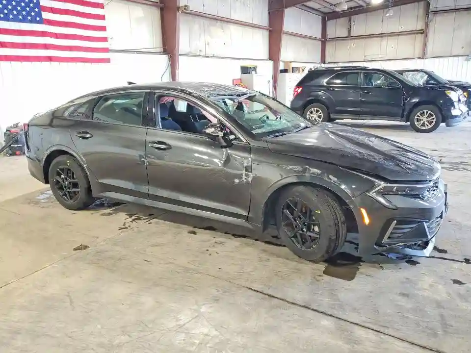 KNAG24J70T5458704 2026 KIA K5-3