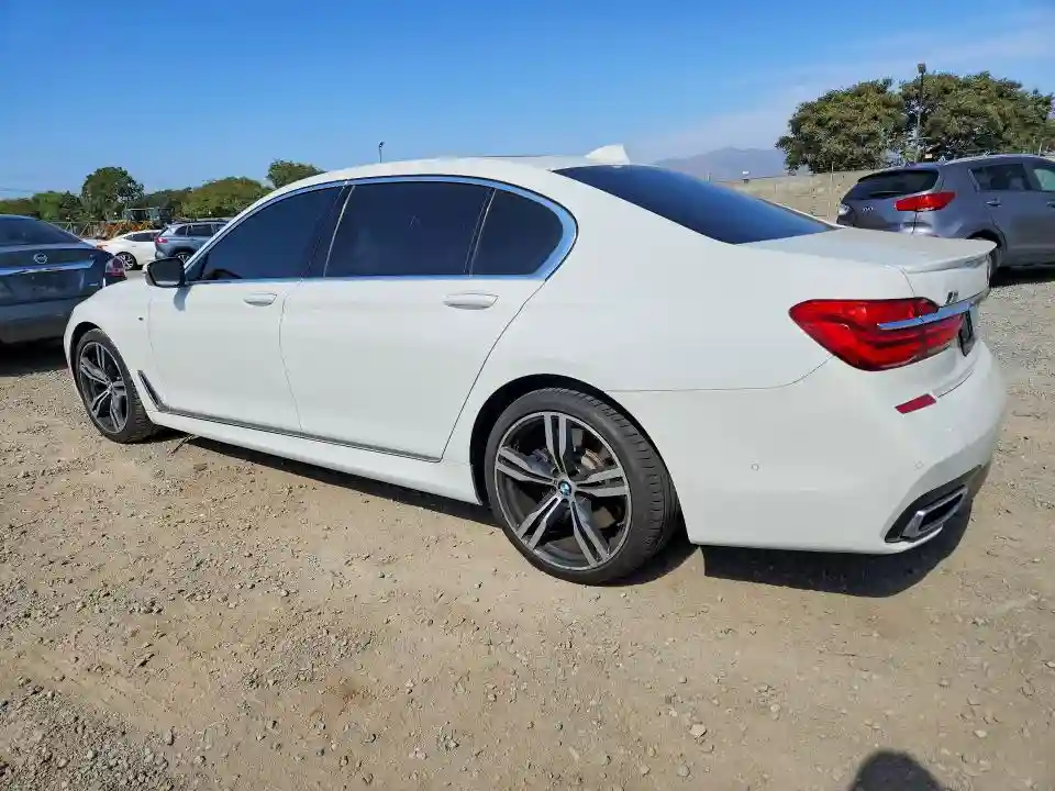 WBA7F0C50HGM20944 2017 BMW 7 SERIES-1