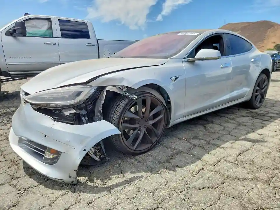 5YJSA1E29JF247459 2018 TESLA MODEL S-0