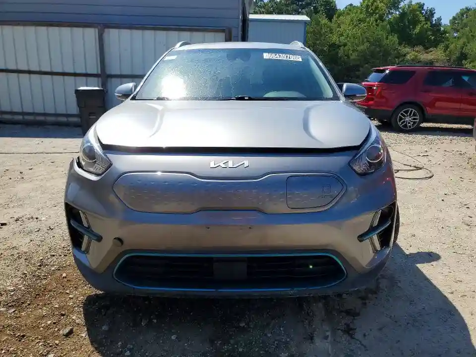 KNDCC3LG0N5161232 2022 KIA NIRO EV S-4