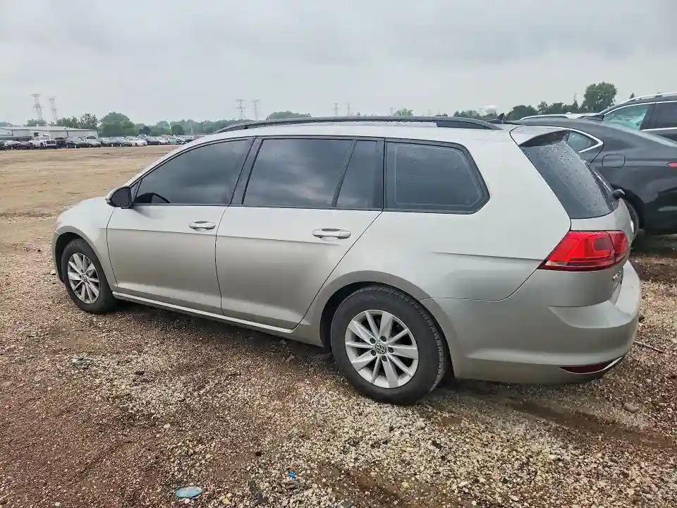 3VWC17AU4GM516242 2016 VOLKSWAGEN GOLF-1