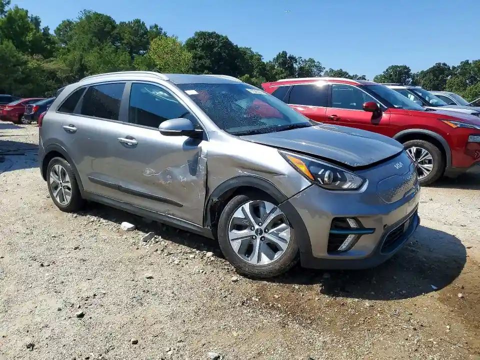 KNDCC3LG0N5161232 2022 KIA NIRO EV S-3