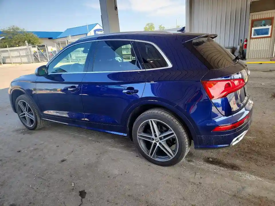 WA1A4AFY4J2148602 2018 AUDI SQ5-1
