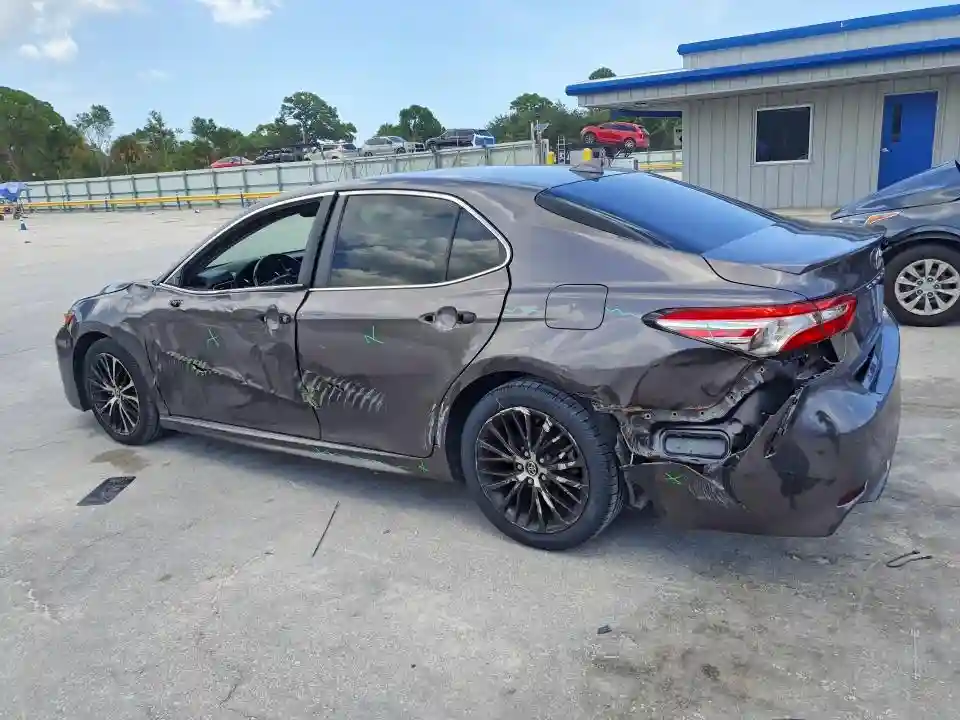 4T1G11AKXLU941112 2020 TOYOTA CAMRY-1