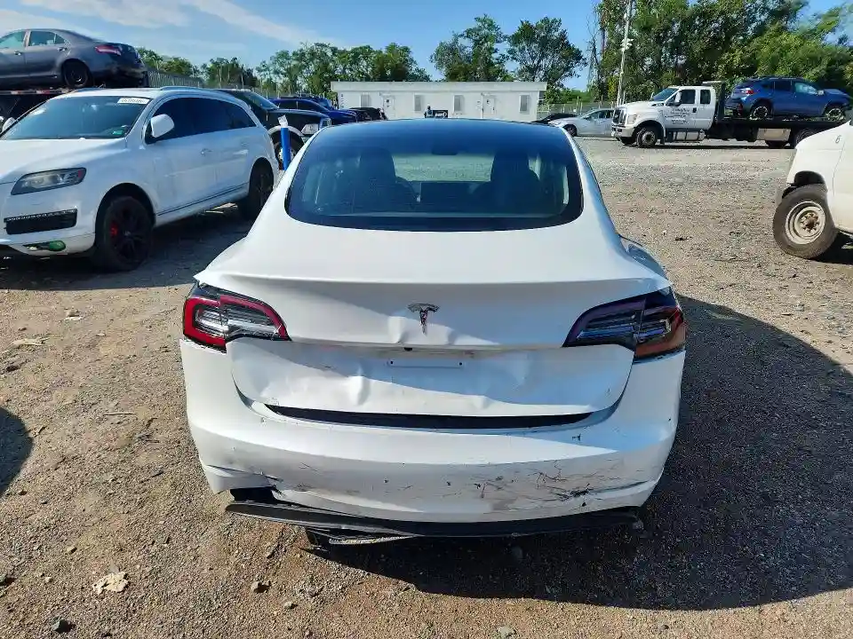 5YJ3E1EA7PF437687 2023 TESLA MODEL 3-5