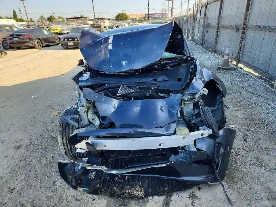7SAYGDED0SF315549 2025 TESLA MODEL Y-4