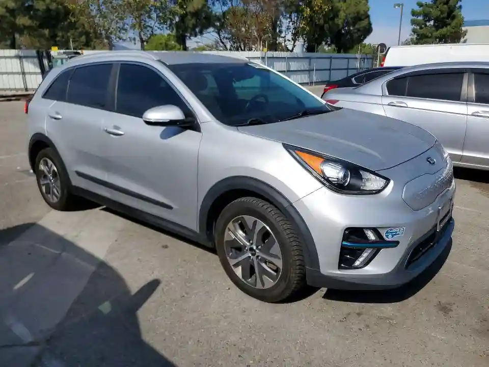 KNDCC3LG2K5026684 2019 KIA NIRO-3