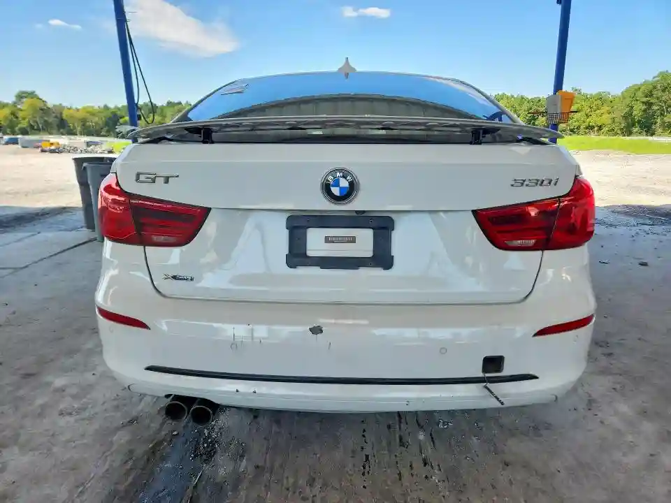 WBA8Z9C52HG453217 2017 BMW 3 SERIES-5