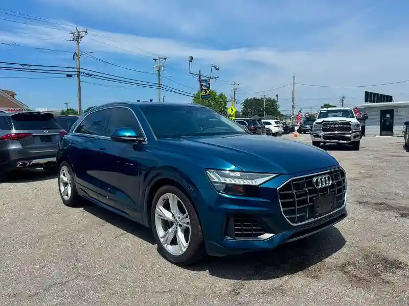 WA1CVAF19KD008785 2019 AUDI Q8-0