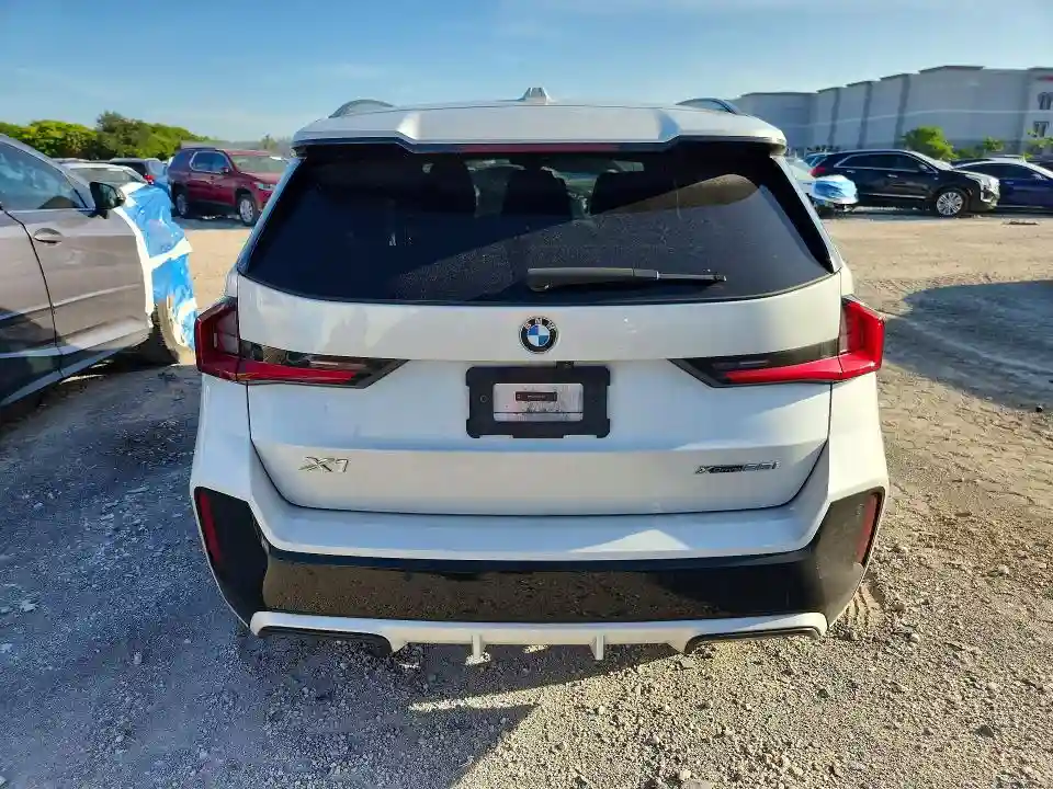 WBX73EF01P5X15802 2023 BMW X1-5