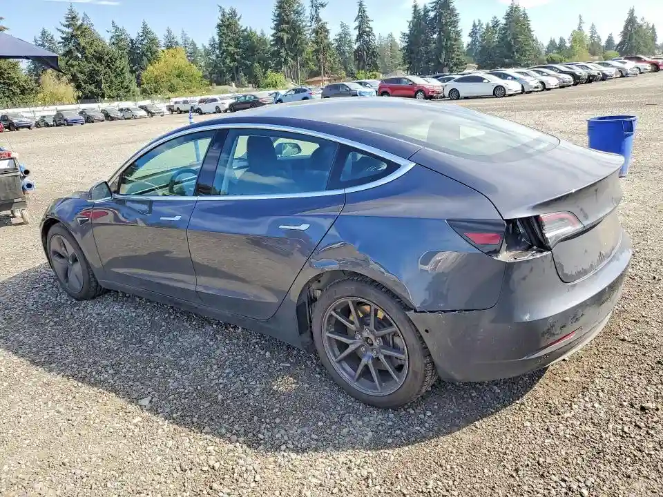 5YJ3E1EB8JF094145 2018 TESLA MODEL 3-1