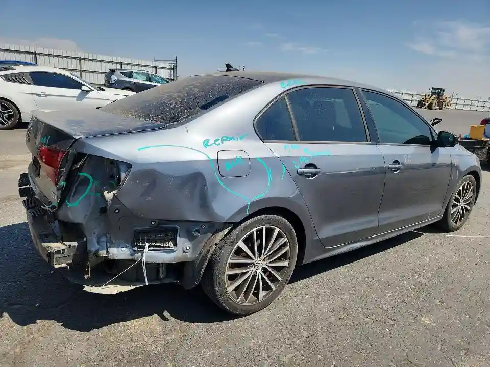 3VWD17AJ8GM302722 2016 VOLKSWAGEN JETTA-2