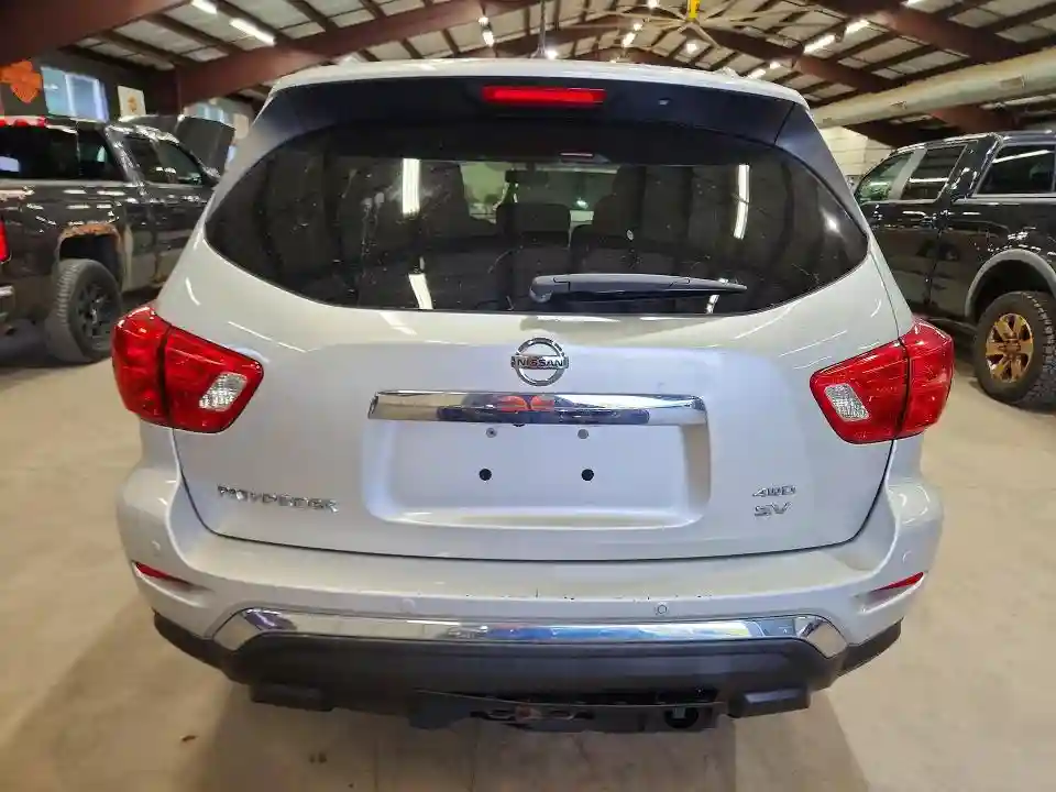 5N1DR2MM1HC670100 2017 NISSAN PATHFINDER-5