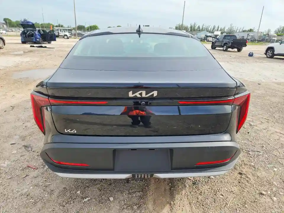 3KPFT4DE3SE210889 2025 KIA K4 LXS-5