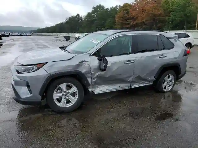 2T3RWRFV0MW121254 2021 TOYOTA RAV4-0