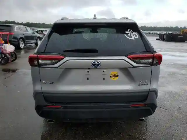 2T3RWRFV0MW121254 2021 TOYOTA RAV4-5