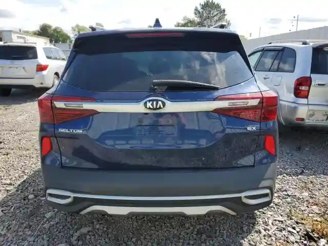 KNDERCAA6M7040987 2021 KIA SELTOS-5