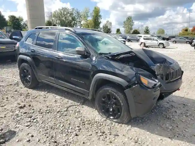 1C4PJMBX6KD189200 2019 JEEP CHEROKEE-3