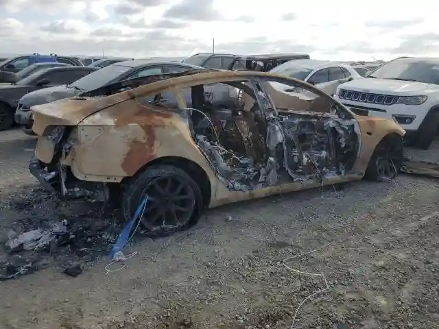 5YJ3E1EA3MF093626 2021 TESLA MODEL 3-2