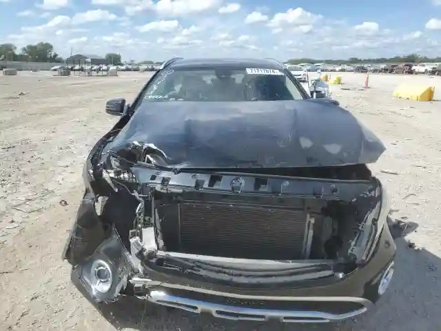WDCTG4EB0JJ371675 2018 MERCEDES-BENZ GLA-CLASS-4