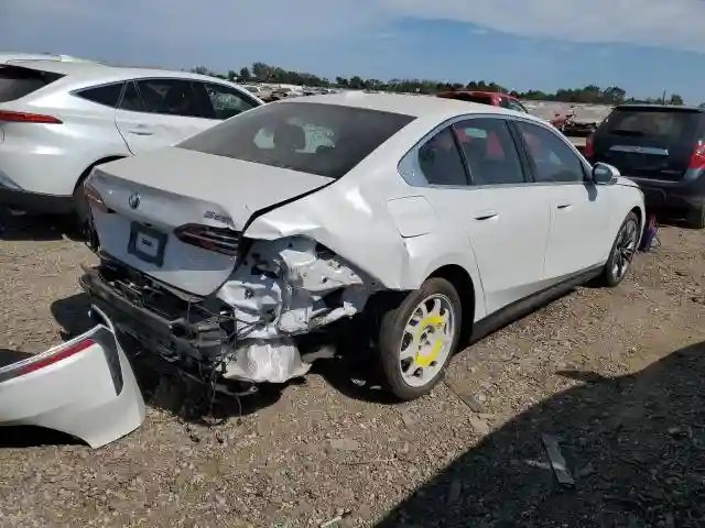 WBA53FJ00RCP20115 2024 BMW 5 SERIES-2