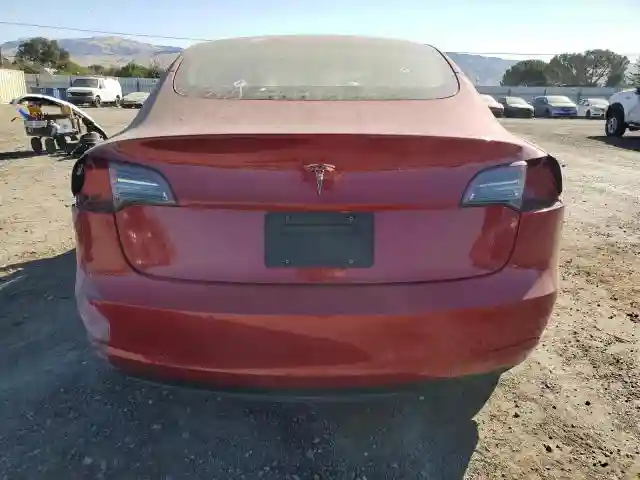 5YJ3E1EA7NF330779 2022 TESLA MODEL 3-5