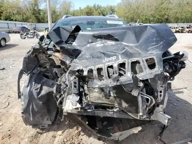 1C4PJLLB1KD111632 2019 JEEP GRAND CHEROKEE-4