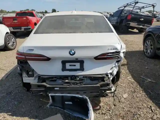 WBA53FJ00RCP20115 2024 BMW 5 SERIES-5