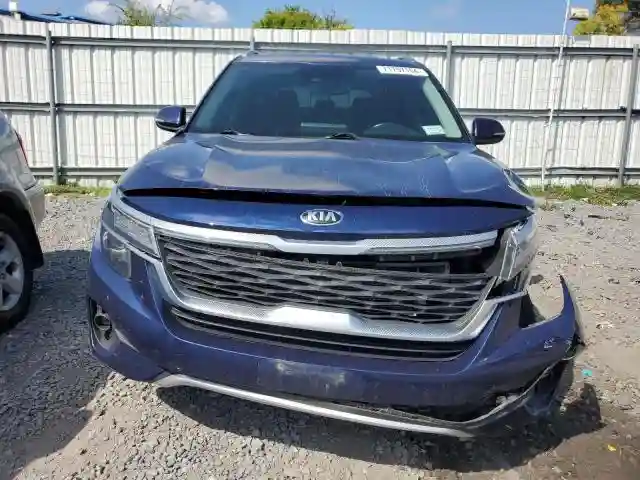KNDERCAA6M7040987 2021 KIA SELTOS-4
