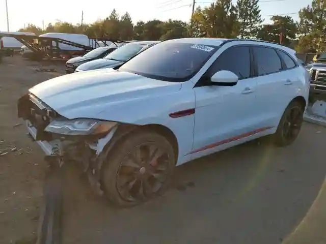 SADCM2FV2KA357519 2019 JAGUAR F-PACE-0