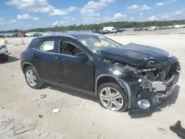 WDCTG4EB0JJ371675 2018 MERCEDES-BENZ GLA-CLASS-3