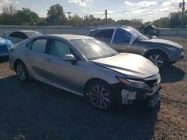 4T1R11AK2MU525758 2021 TOYOTA CAMRY-3