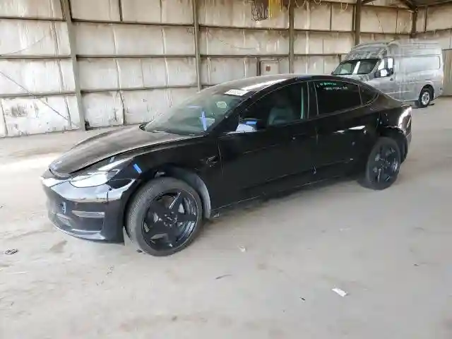 5YJ3E1EB3NF126862 2022 TESLA MODEL 3-0